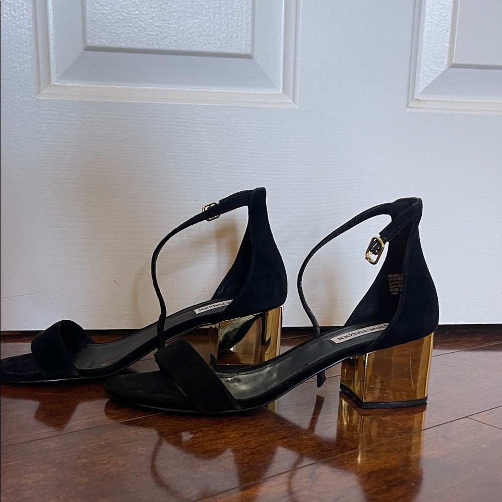 Steve Madden Elegant velvet Black and Gold Women's Heels